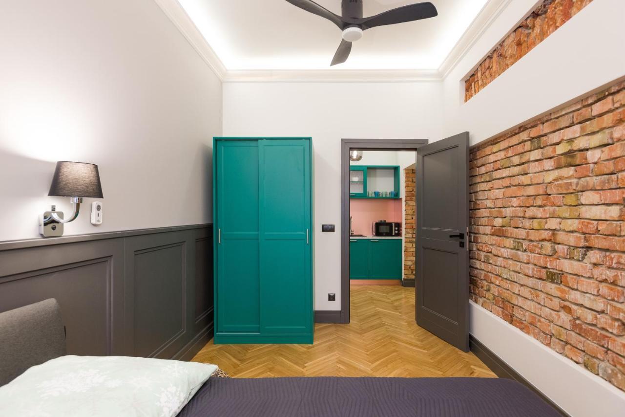 Luxury Apartment At The Main Square Красков Екстериор снимка