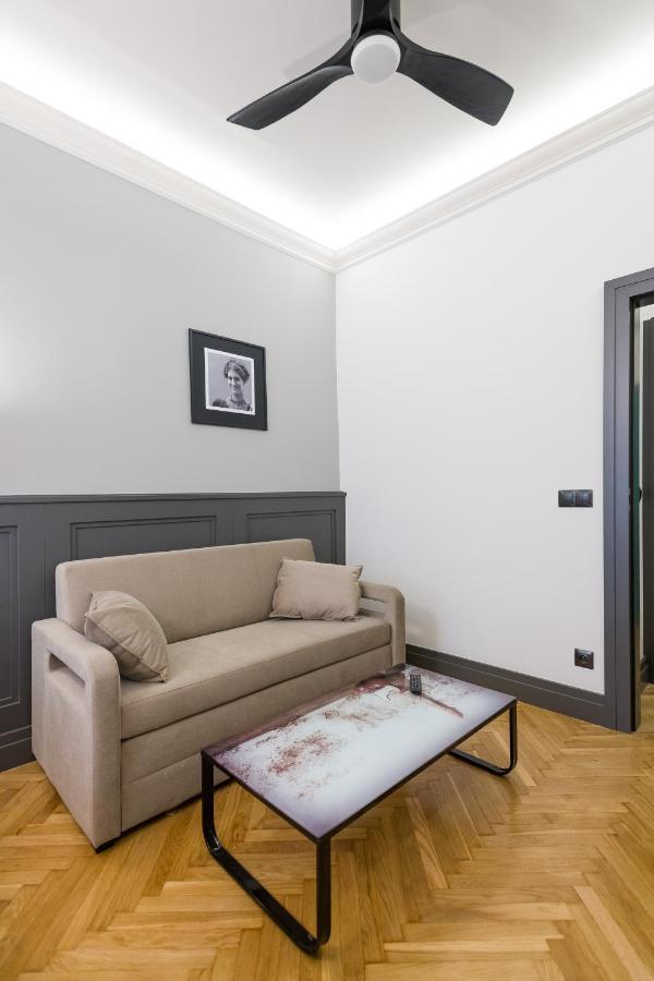 Luxury Apartment At The Main Square Красков Екстериор снимка